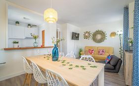 Est1-Spaciouss Appartment In The Beach, Bbq, Downtonwn, Parking, Fast Wifi Fibre